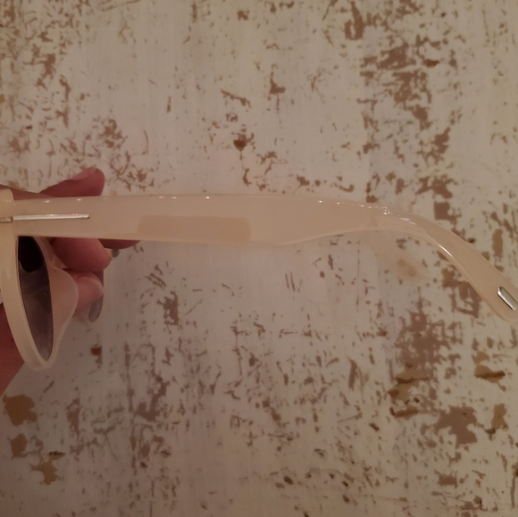 NWT Cat Eye Pink Pin Up Retro Sunglasses - Picture 2 of 2